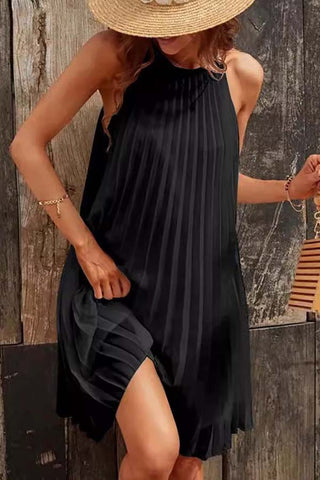 Moonlit Dinner Delight-Sleeveless Pleated Strappy Dress