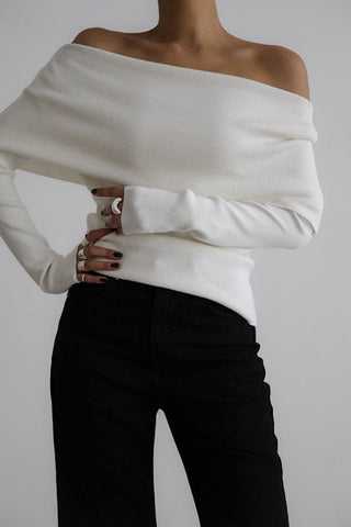 Charm Commuting Solid Off Shoulder Sweater