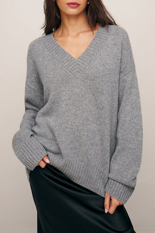 Sunset Strolls V-neck solid cashmere sweater