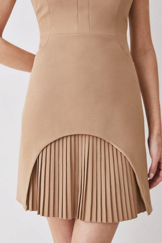 Solid Color Pleated Design Round Neck Sleeveless Slim Skirt