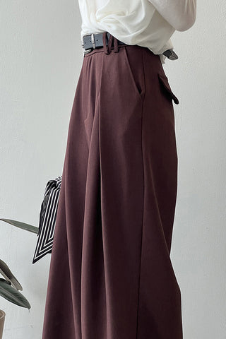 Elegant and simple Suited wide-legged pants