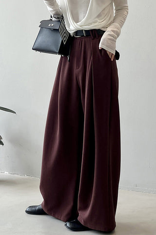 Elegant and simple Suited wide-legged pants