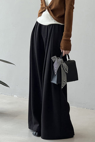 Elegant and simple Suited wide-legged pants