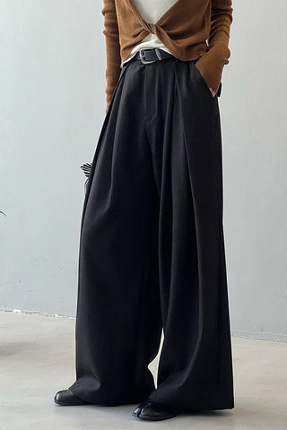 Elegant and simple Suited wide-legged pants