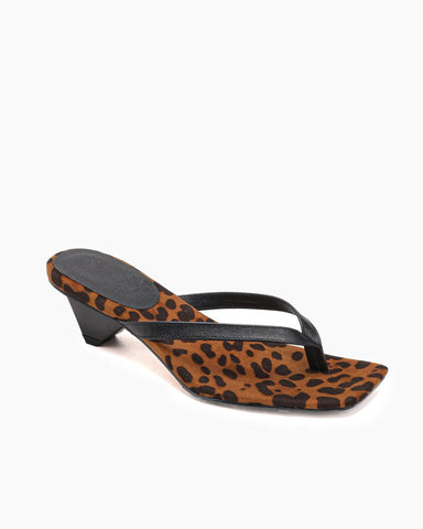 Leopard-Print-Chunky-Heel-Leather-Flip-Flops