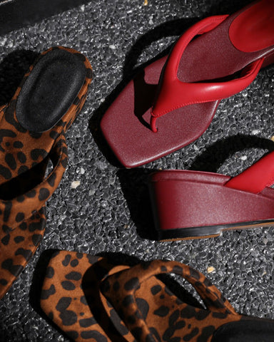 Sexy-Leopard-Print-Leather-Slope-Heel-Flip-Flops