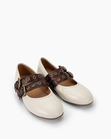 Versatile Leather Mary Jane Flats with Adjustable Straps