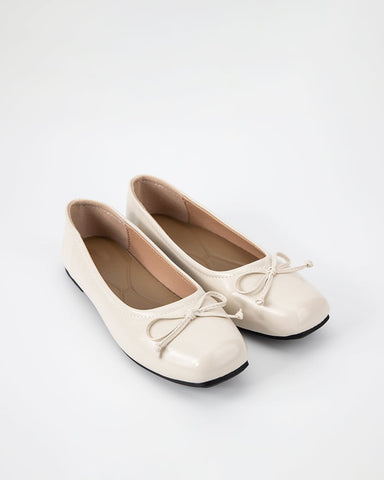 Shallow-Bow-French-Comfort-Flats