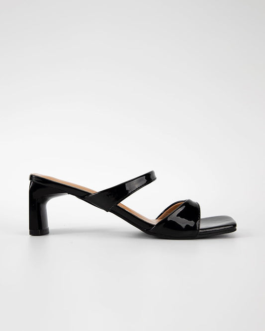 Slim-Heeled-Square-Toe-Open-Toe-Sandals