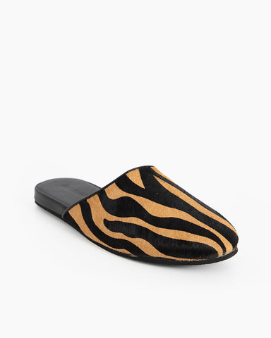 Vertical-Striped-Calf-Hair-Flat-Slippers-Mules