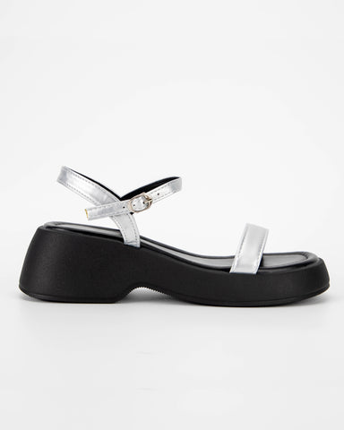 One Buckle Strap Soft Leather Thick Bottom Sandals