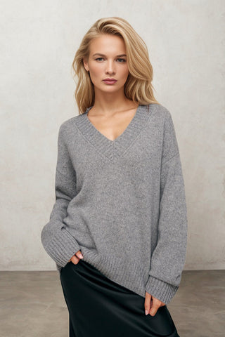 Sunset Strolls V-neck solid cashmere sweater