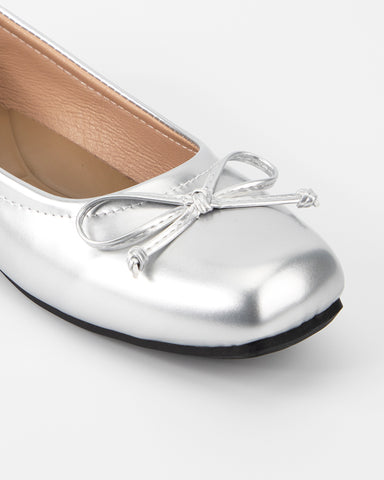 Shallow-Bow-French-Comfort-Flats