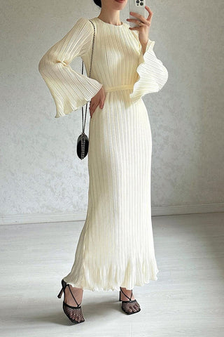 Chic Horn Sleeve Pleated Maxi Dress