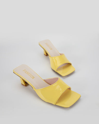 Square Toe Mid Heel One Piece Sandals