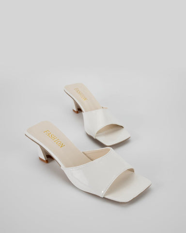 Square Toe Mid Heel One Piece Sandals