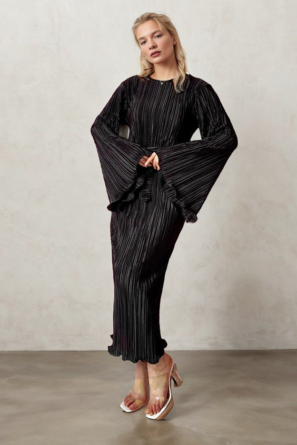 Chic Horn Sleeve Pleated Maxi Dress