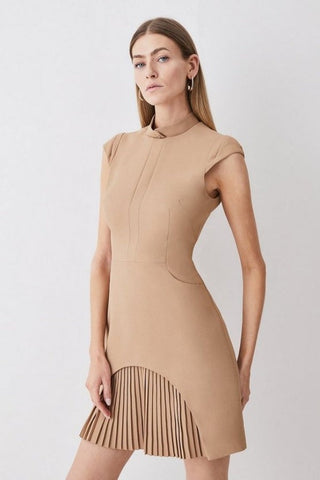 Solid Color Pleated Design Round Neck Sleeveless Slim Skirt