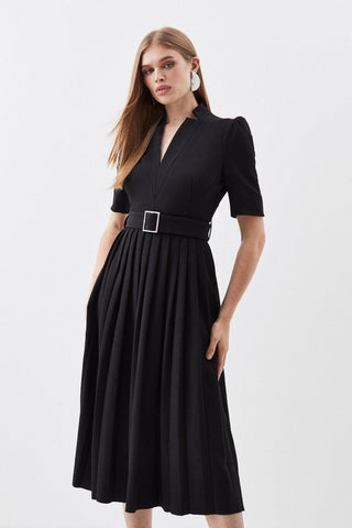 V-neck Pleated High-end Professional-looking Crepe Pleated Black Midi Dress