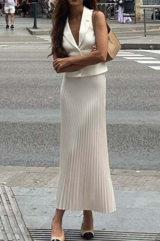 Relaxed Elegance-Suit Collar Suit Vest Top Mid-length Pleated Skirt Suit