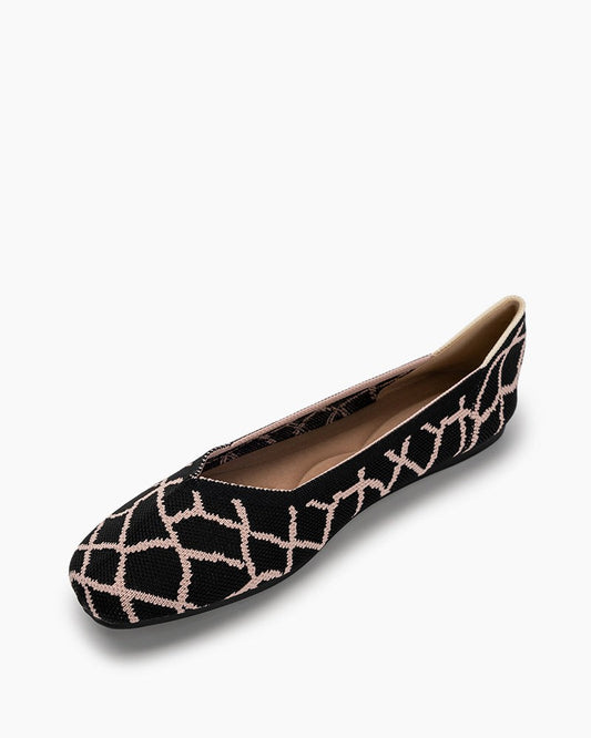 Contrast-Line-Design-V-Cut-Ballet-Flats