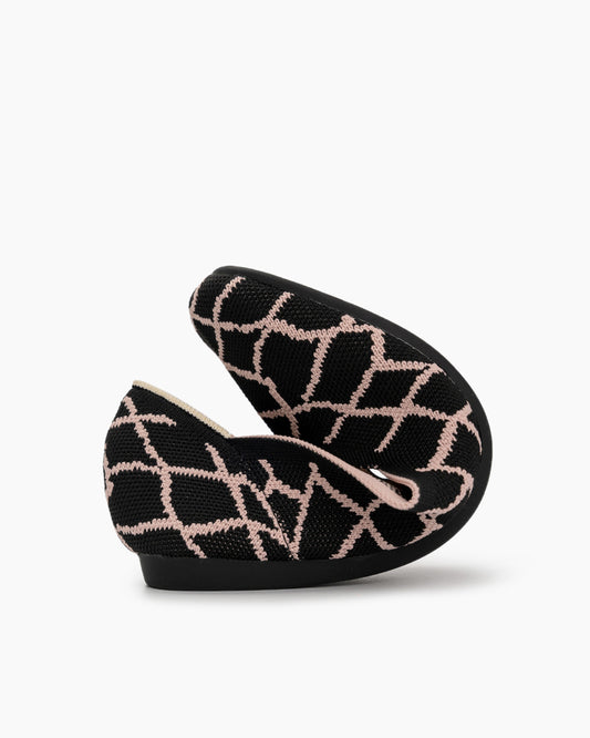 Contrast-Line-Design-V-Cut-Ballet-Flats